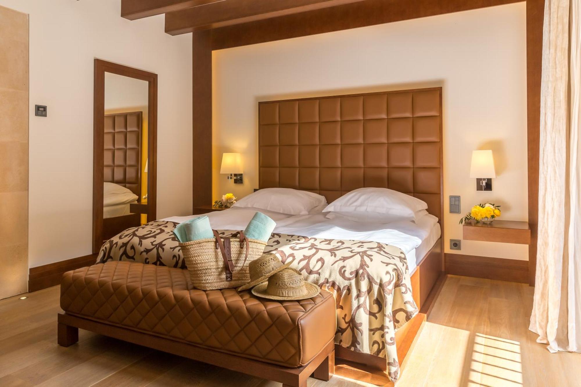 Castell Son Claret - The Leading Hotels Of The World Es Capdella Exterior foto