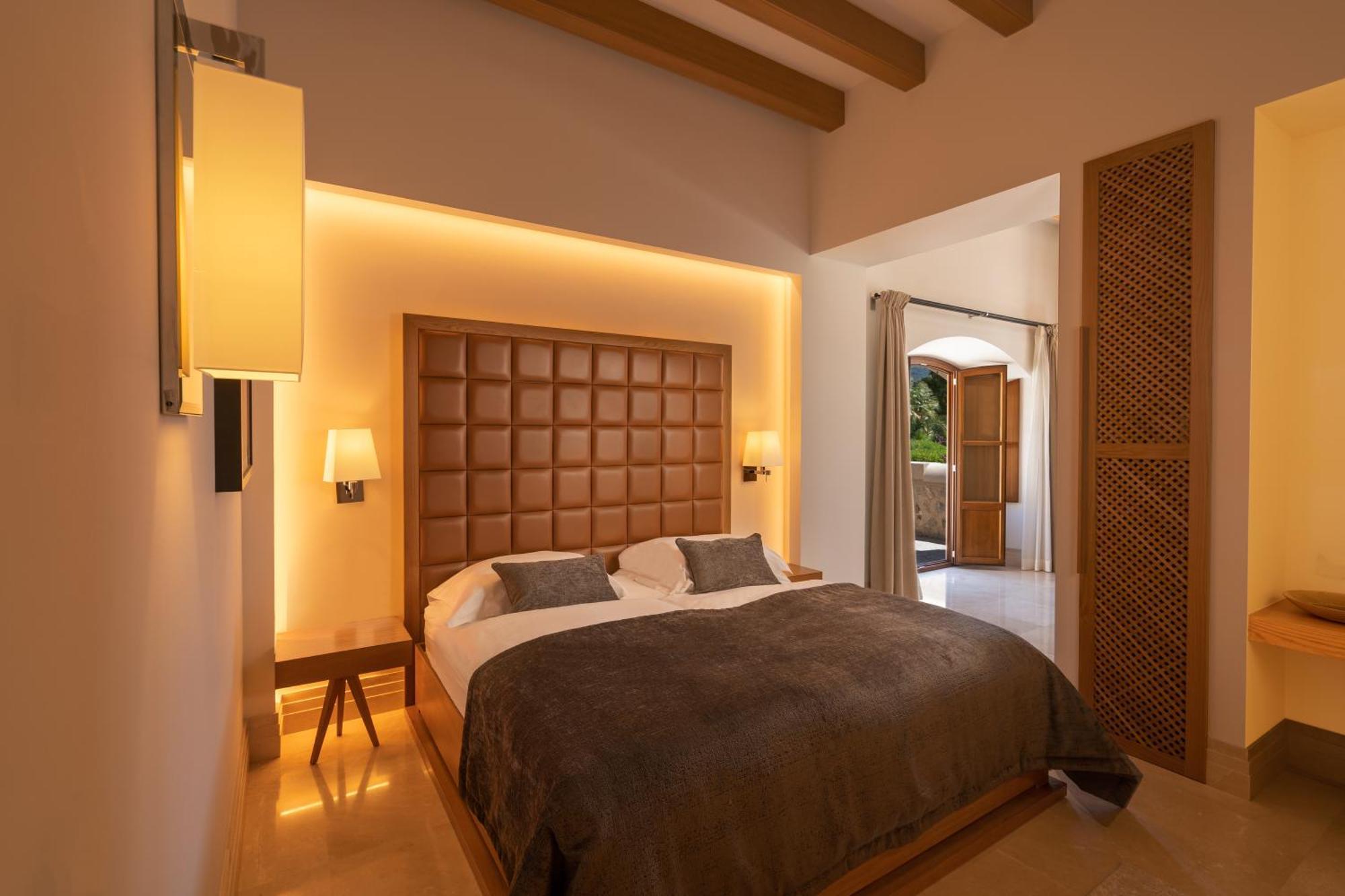 Castell Son Claret - The Leading Hotels Of The World Es Capdella Exterior foto
