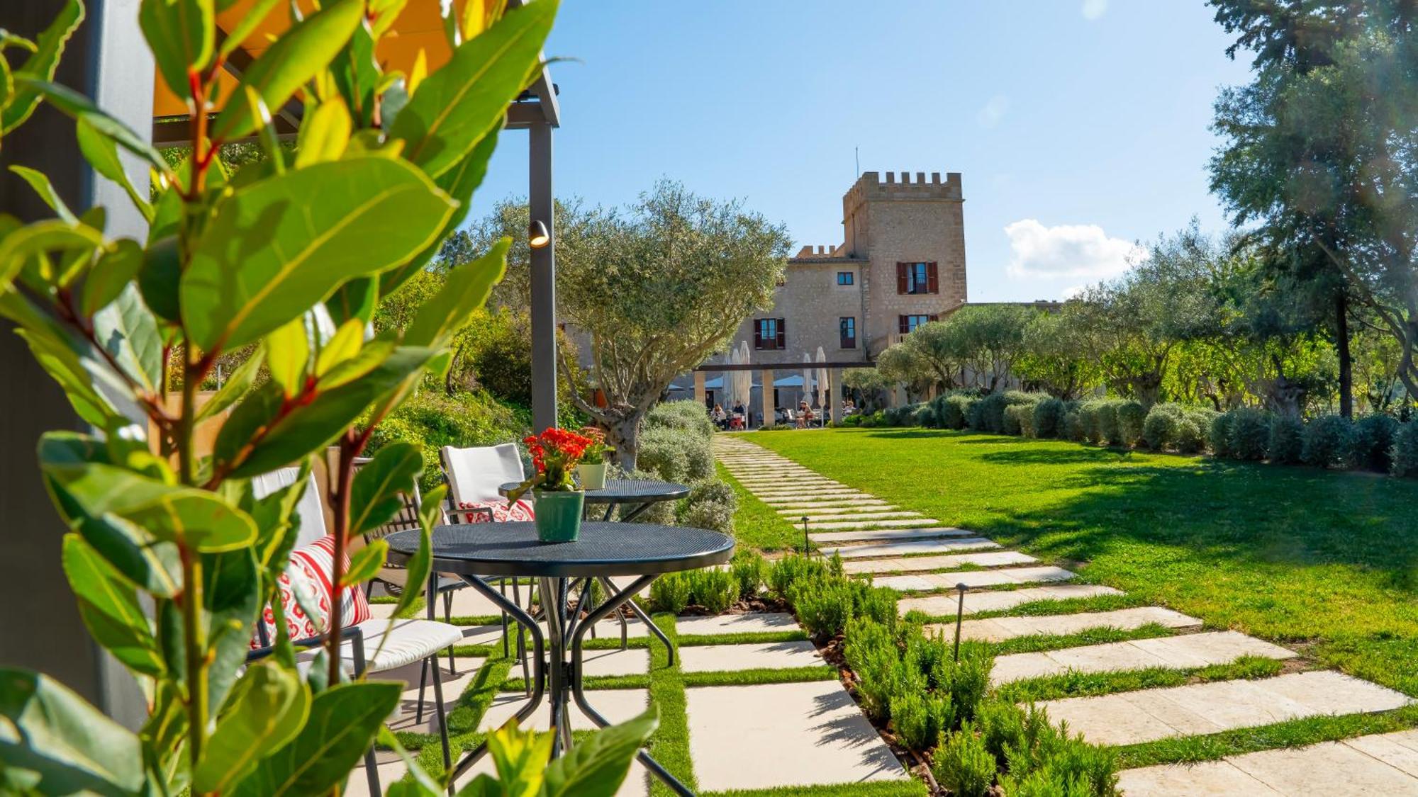 Castell Son Claret - The Leading Hotels Of The World Es Capdella Exterior foto